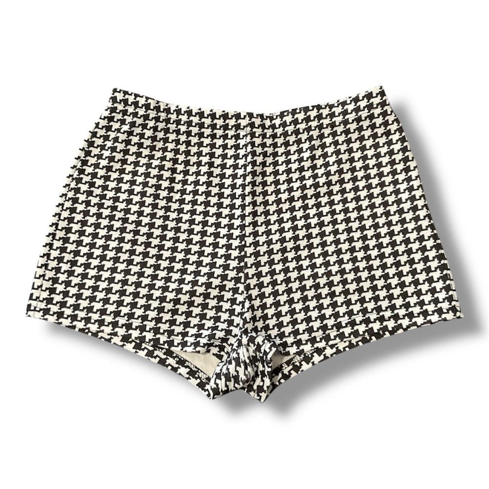 Black and White Houndstooth Women's Shorts
